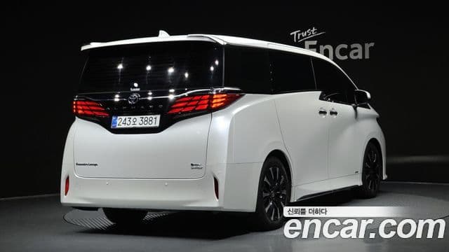 4 2.5 HEV Executive AWD