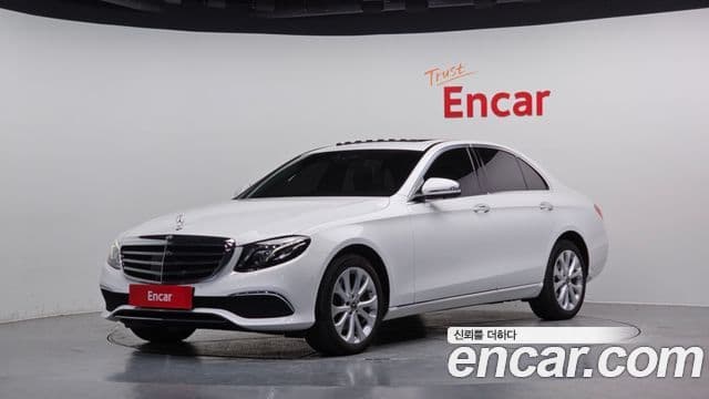 Clasa E E300 4MATIC Exclusive