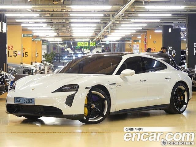 Taycan Turbo S