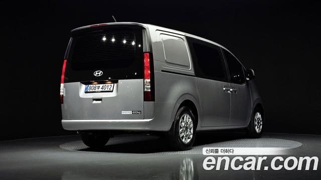 Staria HEV 1.6 Cargo 5 locuri