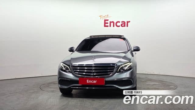 Clasa E E300 4MATIC Exclusive