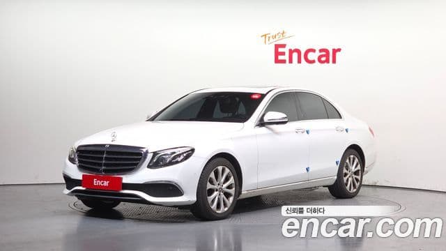Clasa E E300 4MATIC Exclusive
