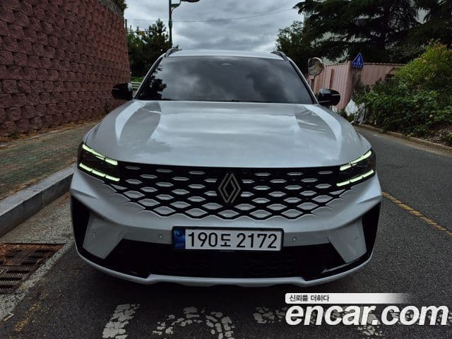 1.5 E-TECH Iconic 2WD