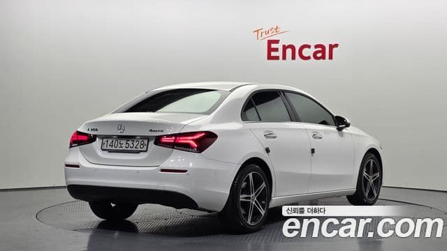 Clasa A A250 4MATIC Sedan