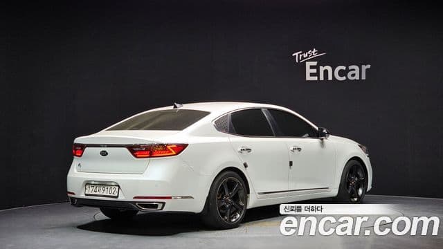 K7 3.0 LPI Luxury (Rent-a-car)