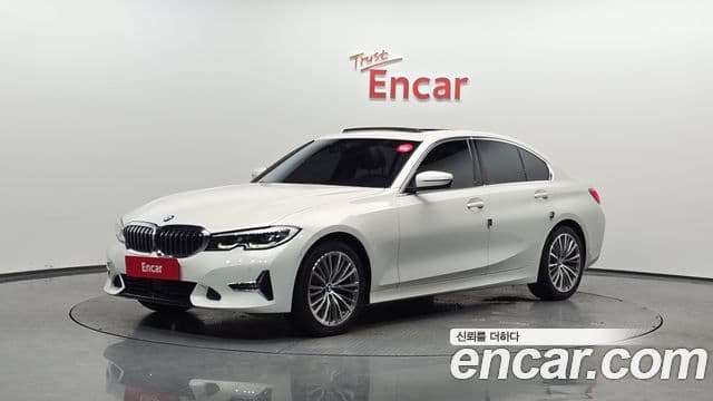 Seria 3 320i Luxury