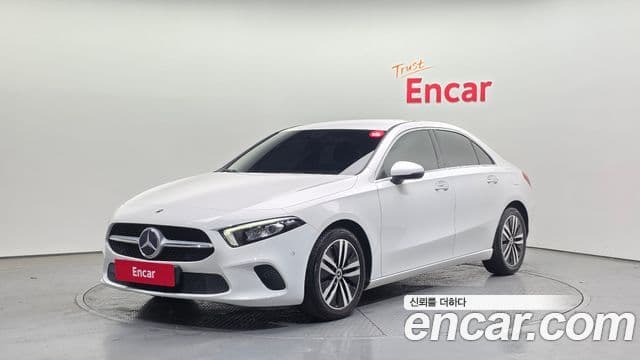 Clasa A A220 Sedan