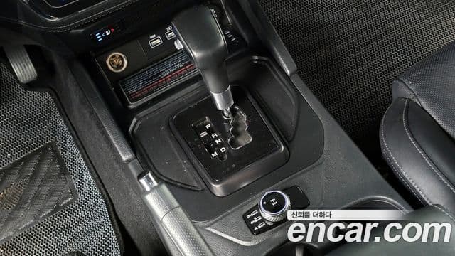 Rexton Sports Khan Motorină 2.2 4WD