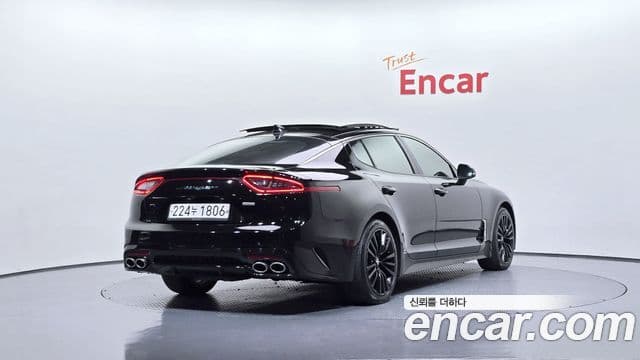 Stinger 2.0 Turbo AWD