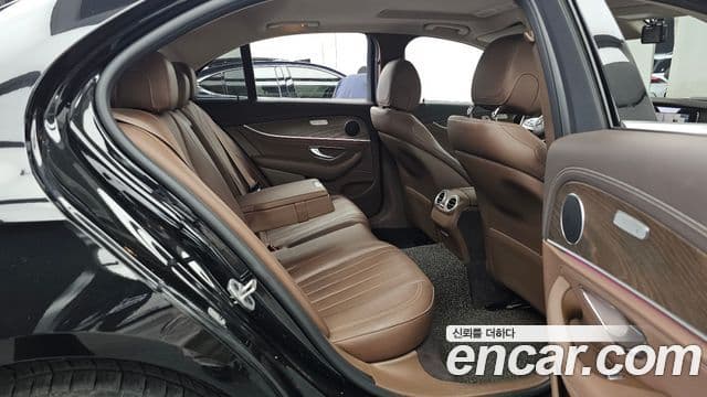 Clasa E E220d 4MATIC Exclusive