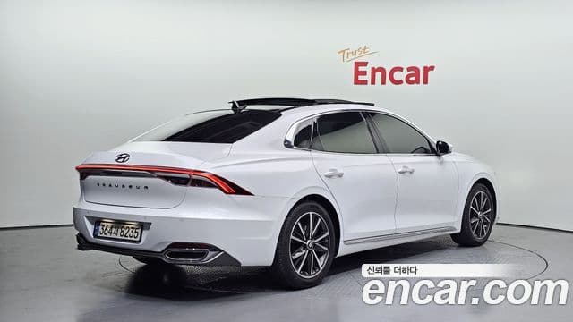 Grandeur 3.0 LPi (Rent-a-car)