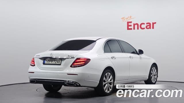 Clasa E E220d 4MATIC Exclusive