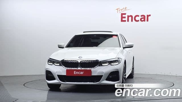 Seria 3 330e M Sport