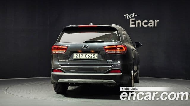 Sorento Motorină 2.0 2WD