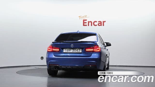 Seria 3 330e i M Sport