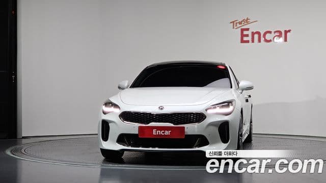 Stinger 2.0 Turbo AWD