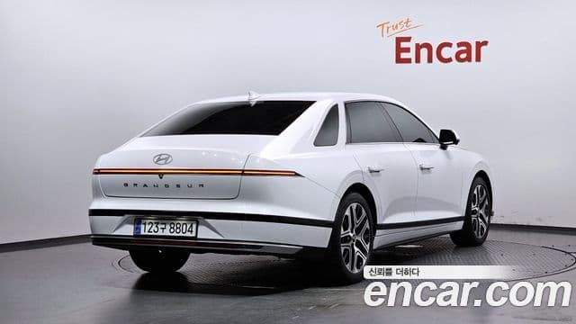 Grandeur 2.5 Benzină 2WD