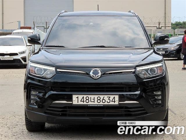 Very New Tivoli Benzină 1.5 2WD