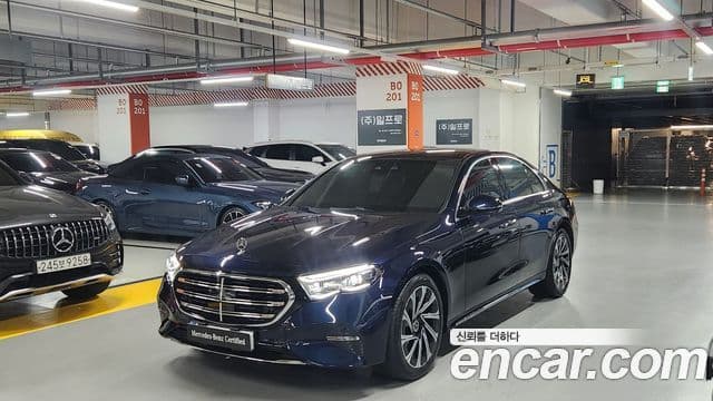 Clasa E E300 4MATIC Exclusive