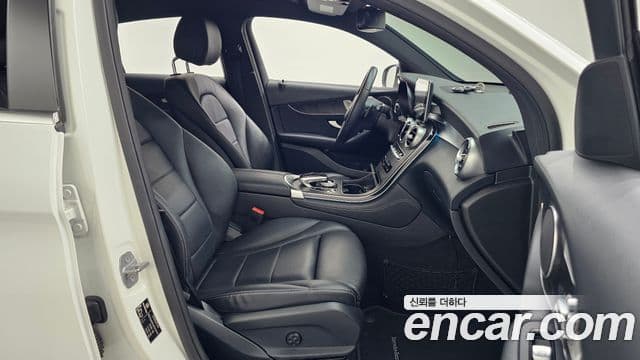 Clasa GLC GLC300 4MATIC Coupé