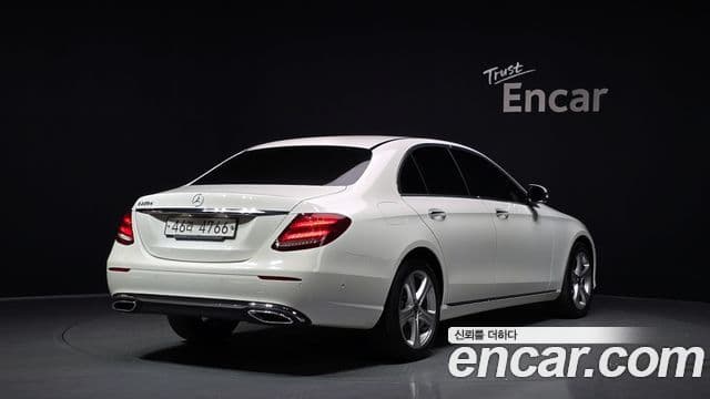 Clasa E E220d Avantgarde