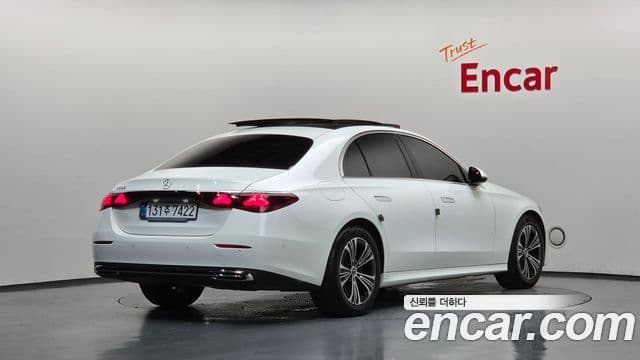 Clasa E E200 Avantgarde