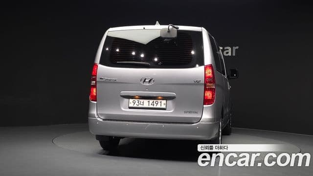 Grand Starex Van 5 locuri