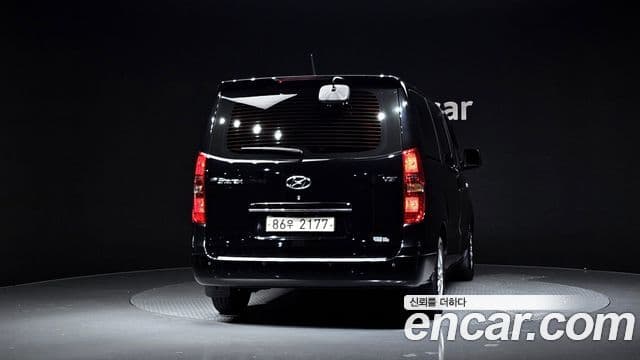 Grand Starex Van 5 locuri