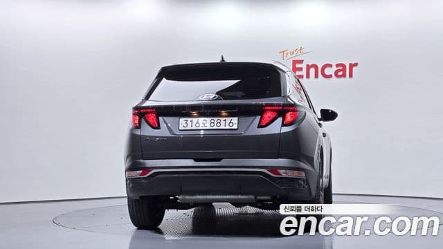 (NX4) Premium 2WD