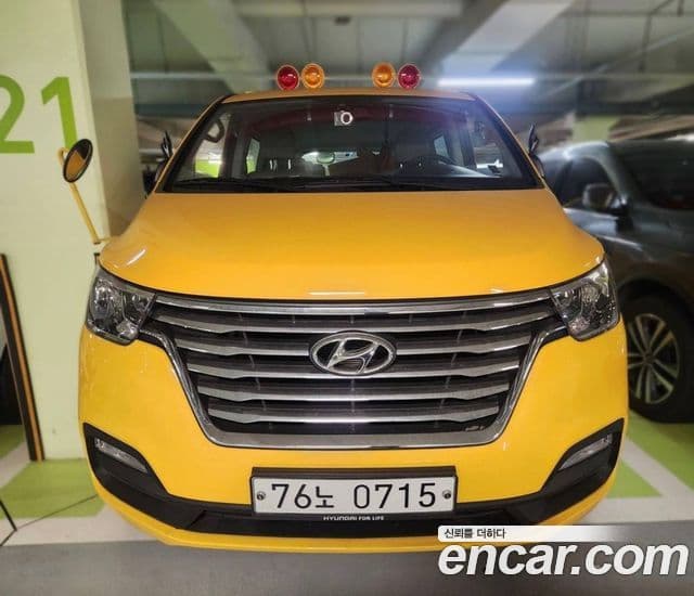 Grand Starex 12 locuri LPi