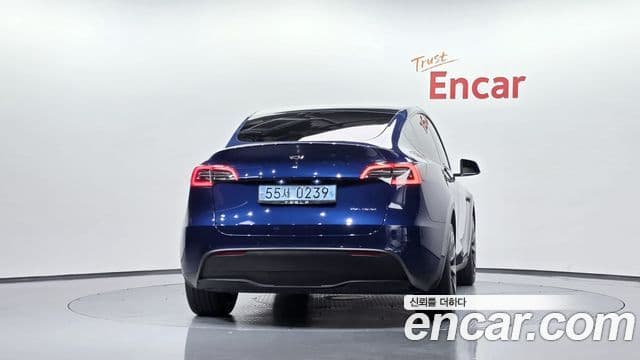 Y Long Range AWD
