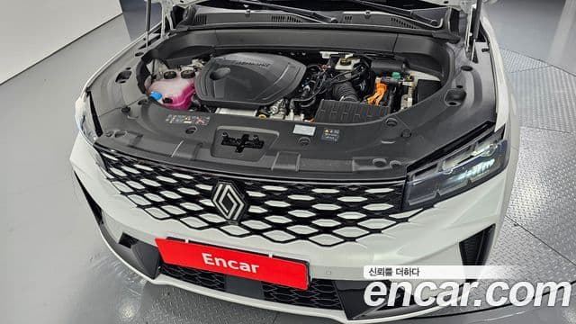 1.5 E-TECH Iconic 2WD