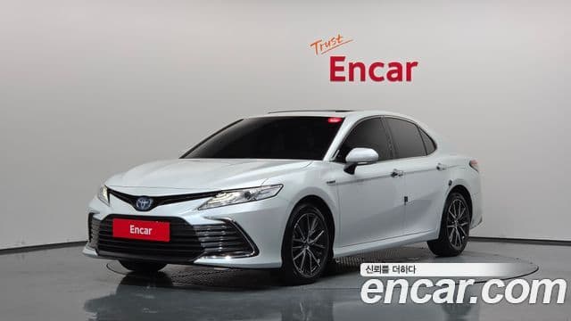 2.5 XLE Hybrid