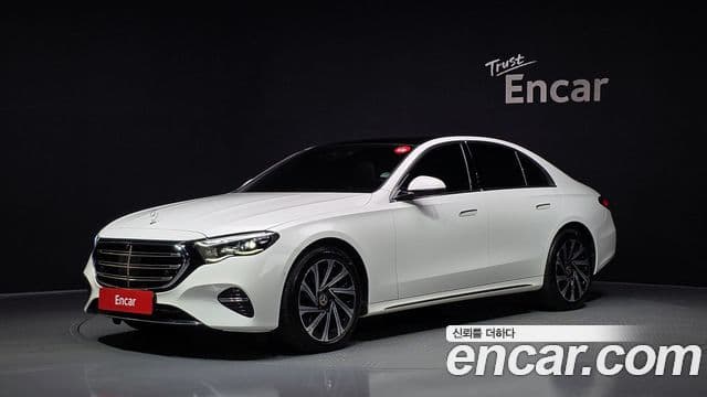 Clasa E E300 4MATIC Exclusive