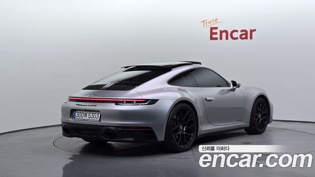 911 (992) Carrera 4 GTS