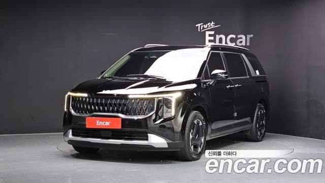 Carnival HEV 9 locuri Prestige