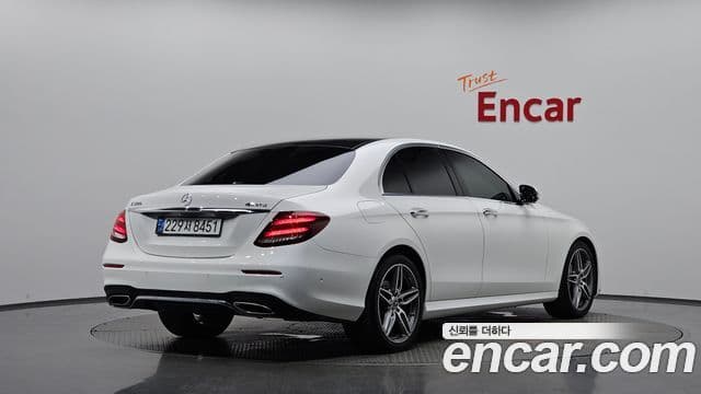 Clasa E E300 AMG Line