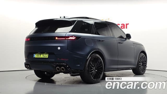 Range Rover Sport P635 SV Edition