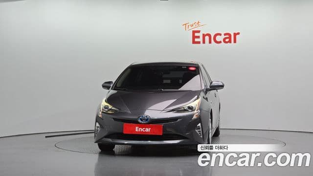 Prius 1.8 E