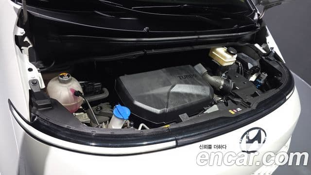 Staria 4WD Tourer 11 locuri