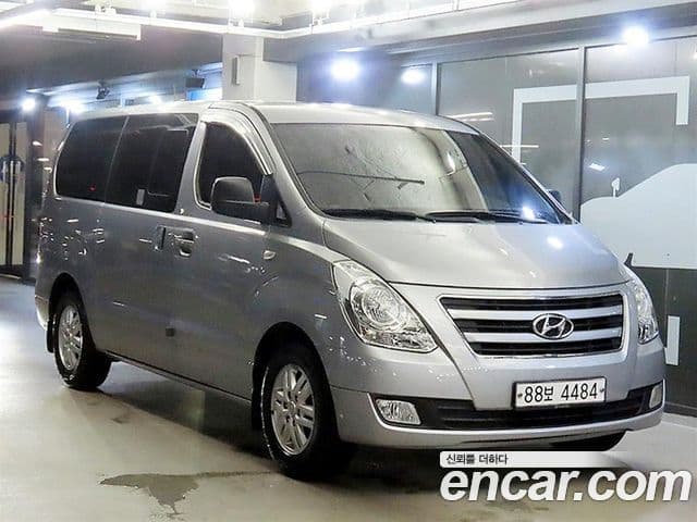 Grand Starex 5 locuri Van