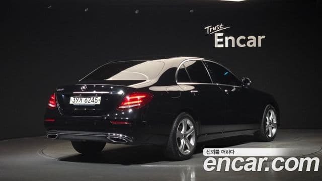 Clasa E E220d Avantgarde