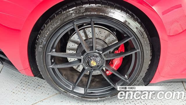 911 (992) Carrera 4 GTS Cabriolet