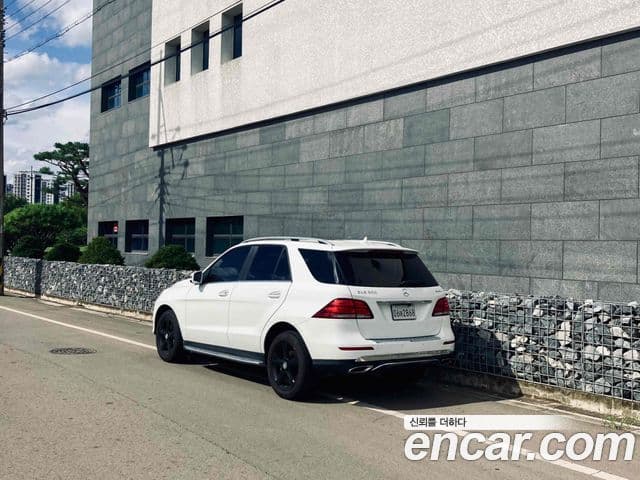 GLE- GLE350