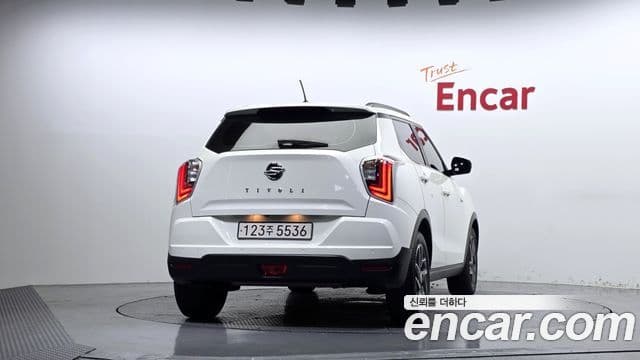 Very New Tivoli Benzină 1.5 2WD