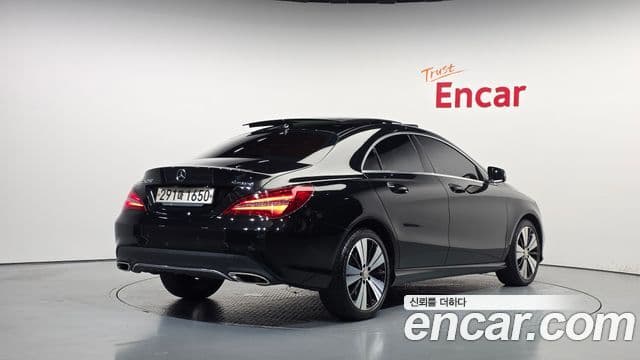 CLA- CLA250 4MATIC