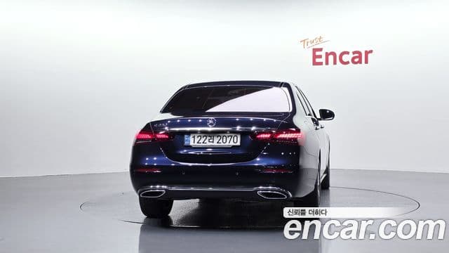 Clasa E E250 Avantgarde