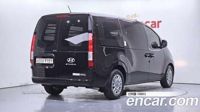 Staria L3.5 Cargo 3 locuri