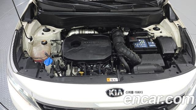 Seltos Benzină 1.6 Turbo 2WD