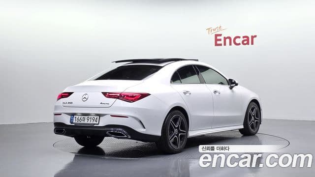 CLA- CLA250 4MATIC